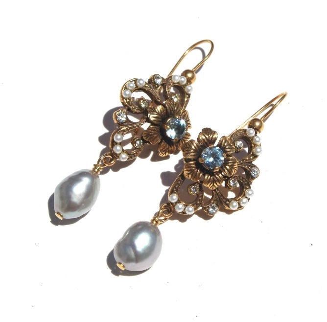 Pendientes victorianos florales
